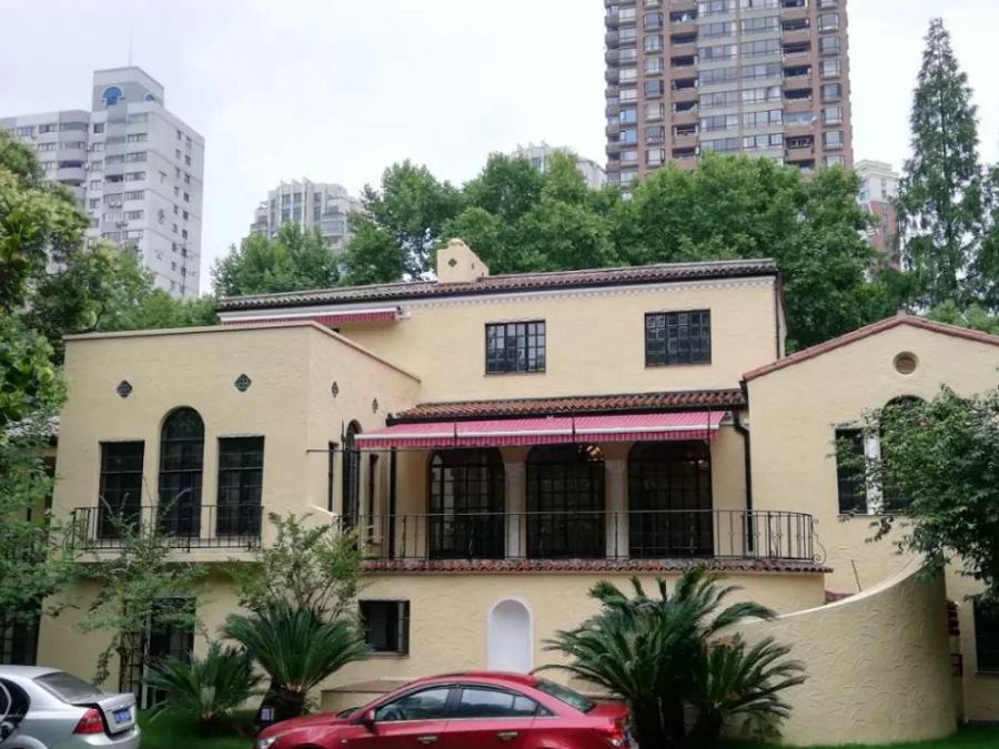 别墅业主分享——遮阳雨篷带来的休闲生活(图1) 别墅业主分享——遮阳雨篷带来的休闲生活(图1)