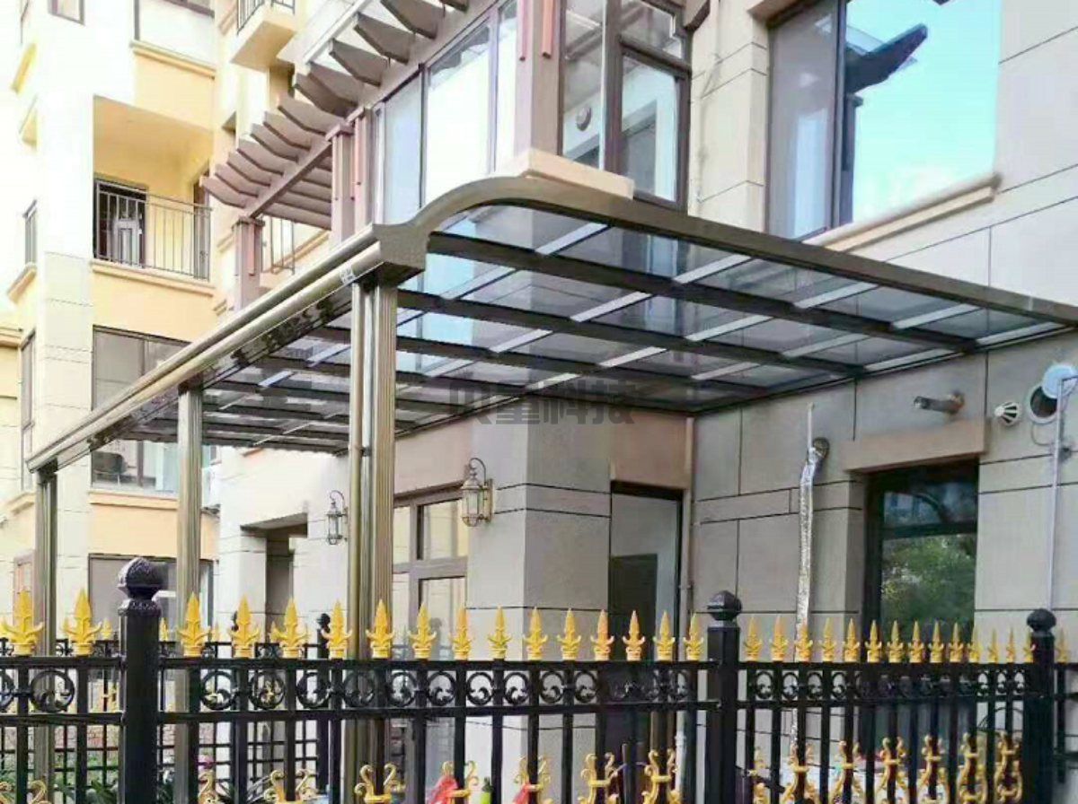 遮阳雨棚很多人都看了含有雨棚的房屋,但您不清楚他们中间的差别。(图1) 遮阳雨棚很多人都看了含有雨棚的房屋,但您不清楚他们中间的差别。(图1)