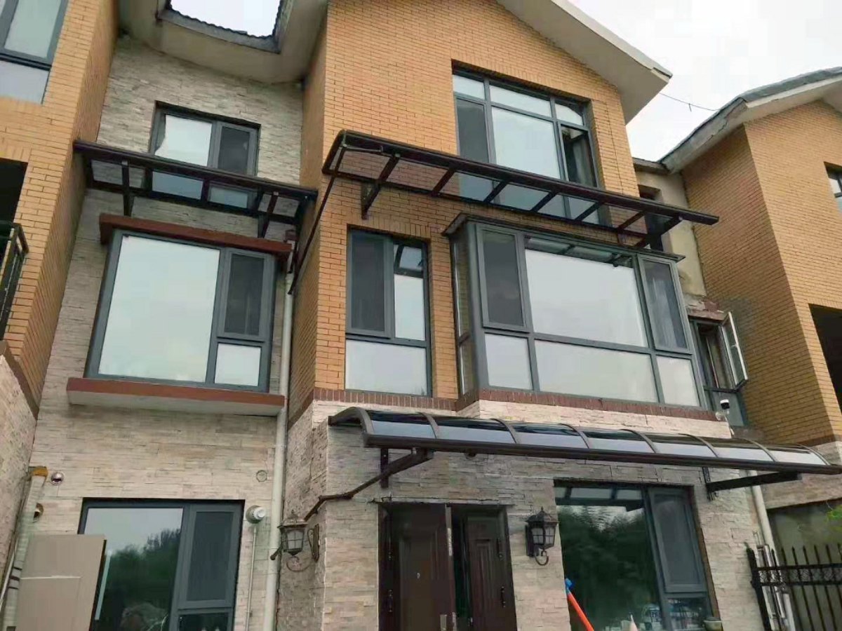 科技告诉您如何设计雨棚?(图1) 科技告诉您如何设计雨棚?(图1)